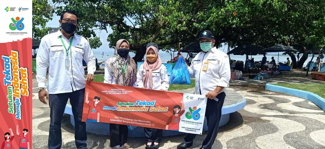 Bagikan Masker di Kawasan Wisata Untuk Satukan Tekad Menuju Indonesia Sehat