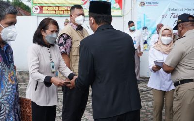 Penerimaan Sertifikat Tanah Loka Litbang Kesehatan Pangandaran